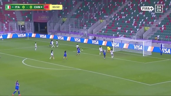 阿皮亚补射空门得手,U20女足0-1落后意大利!
